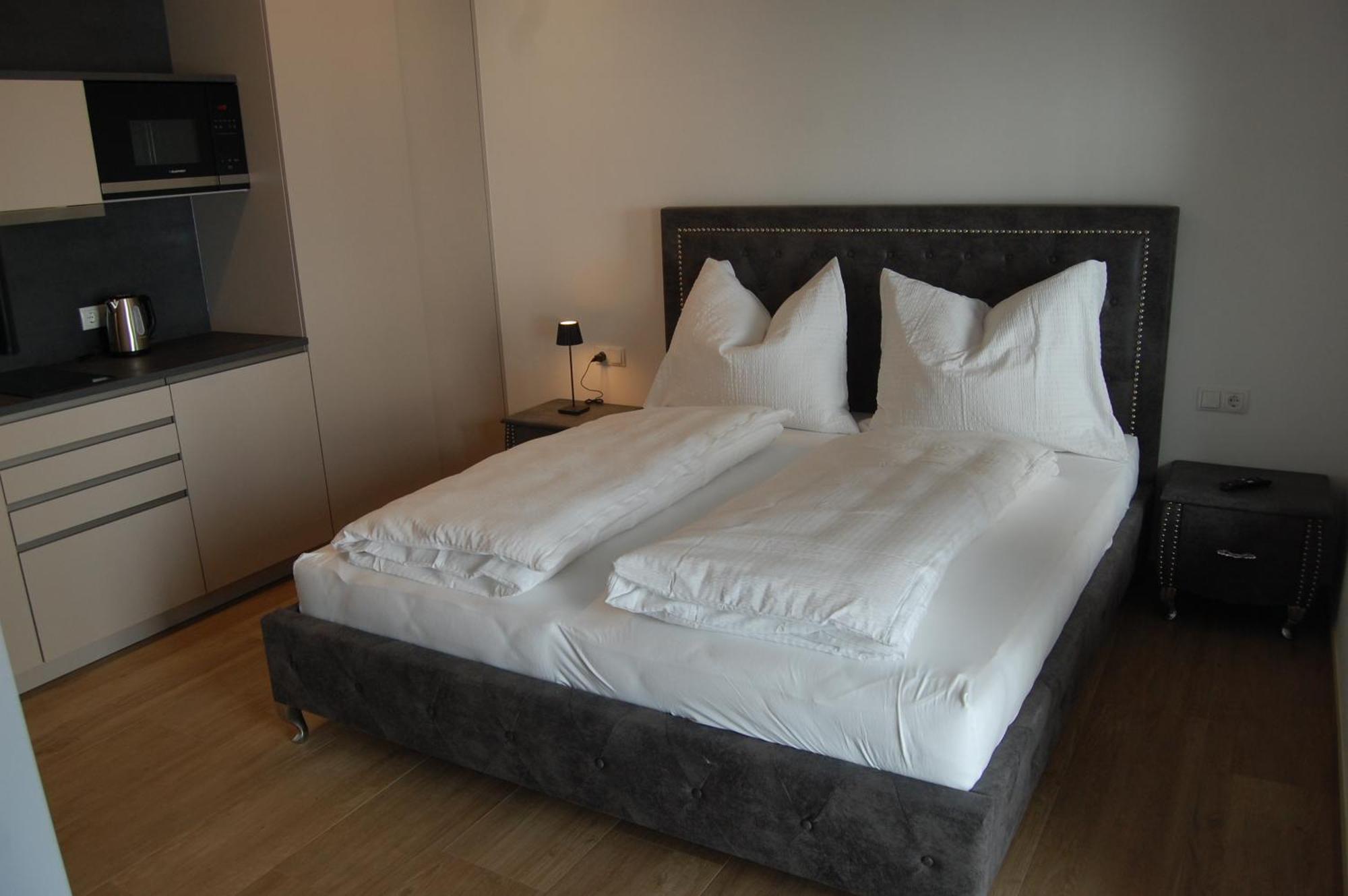 Апарт отель Myquartier Luxury Hideaways Инсбрук Экстерьер фото